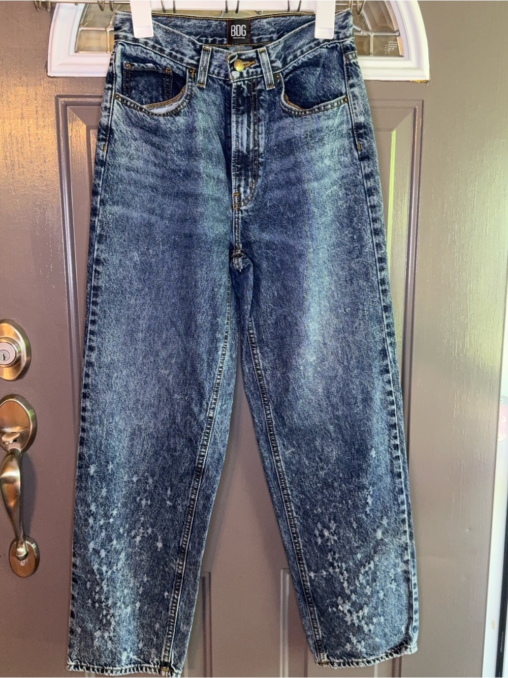 BDG woman’s straight  Vintage Wash Jeans - Blue